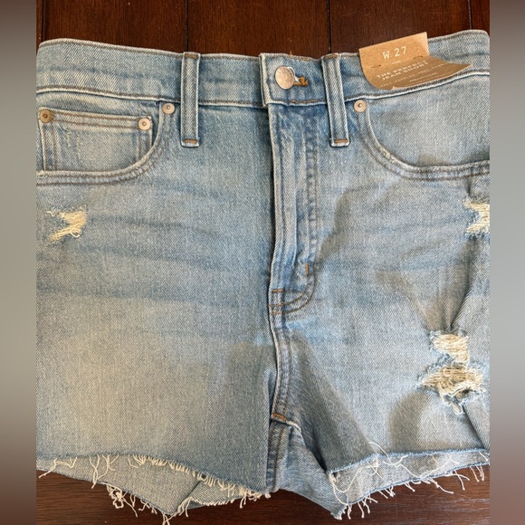 Madewell Distressed The Perfect Jean Shorts - Picture 5 of 6